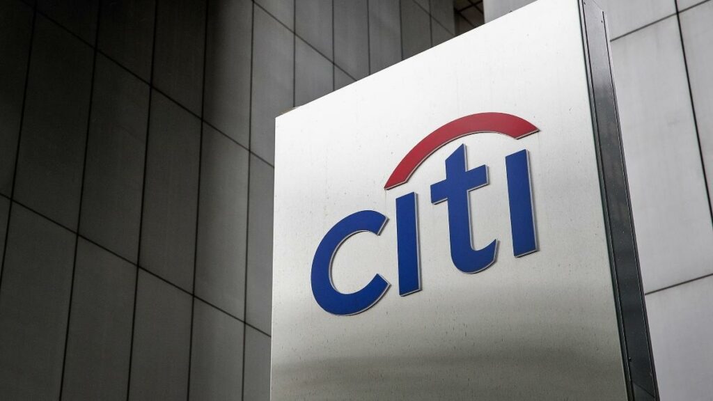 Citi: Η Fitch θα περιμένει τις εκλογές