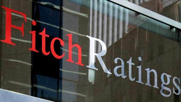 Fitch: Αναβάθμισε Εθνική Τράπεζα, Eurobank και Alpha Bank