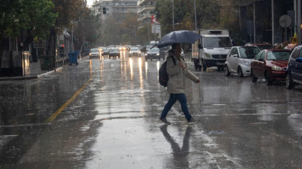 Άστατος ο καιρός σήμερα - Πού θα βρέξει και πού θα χιονίσει
