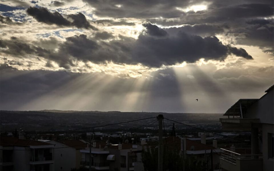 Χαλάει ο καιρός από σήμερα - Έρχονται βροχές και καταιγίδες