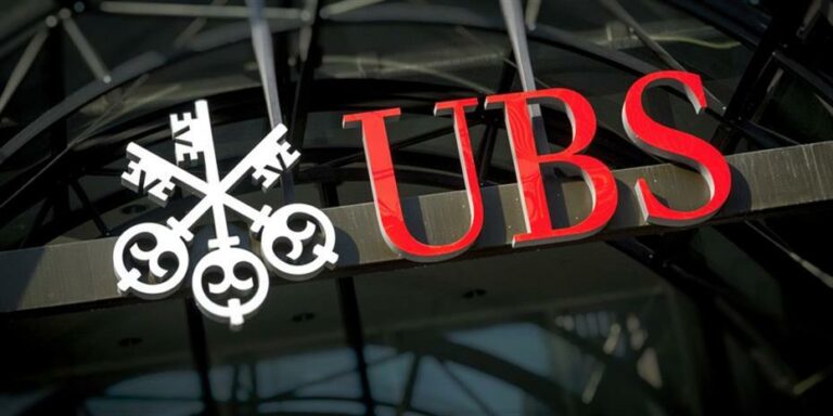 UBS: Η Ελλάδα πρωταθλήτρια ανάπτυξης