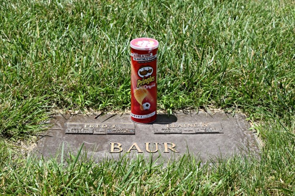 Pringles, Fredric Baur