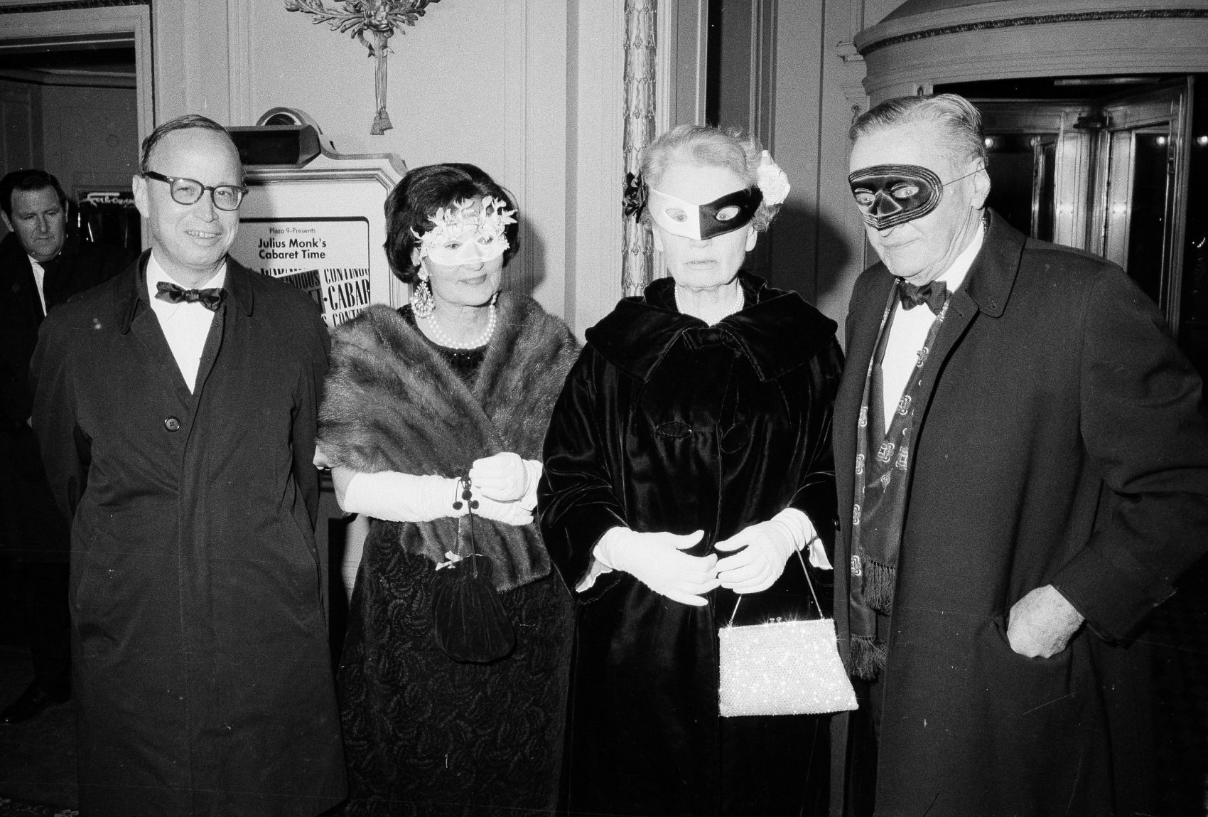 Το θρυλικό πάρτι του Τρούμαν Καπότε στη Νέα Υόρκη το 1966 γίνεται μιούζικαλ