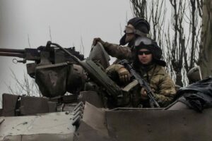 Πόλεμος στην Ουκρανία: Ο ουκρανικός στρατός έπληξε δεξαμενές πετρελαίου στο Λουχάνσκ