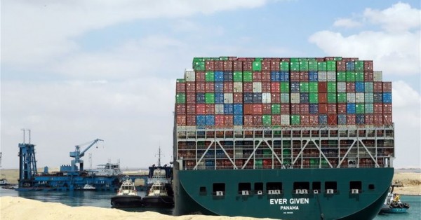Μήνυση της Maersk στην Evergreen
