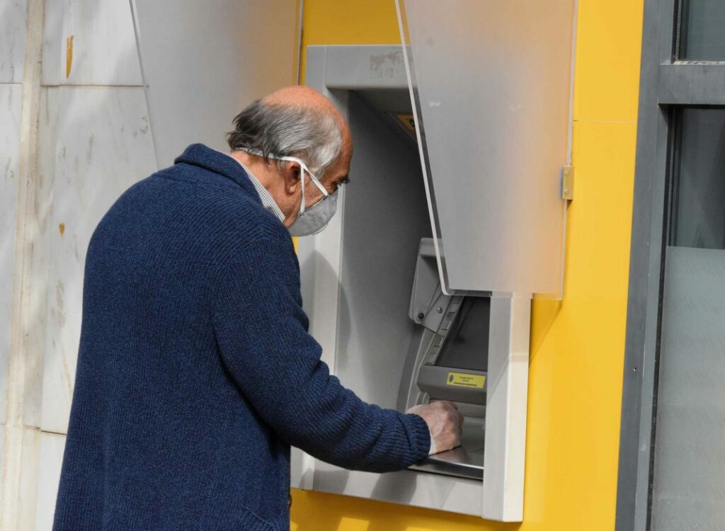 Ένωση Εργαζομένων Καταναλωτών Ελλάδας: Οι τραπεζικές πρακτικές ήταν ο τομέας με τις περισσότερες καταγγελίε