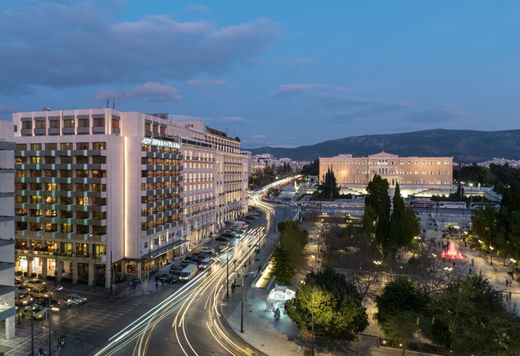 Τρεις πιστοποιήσεις ISO για το εμβληματικό ξενοδοχείο NJV Athens Plaza