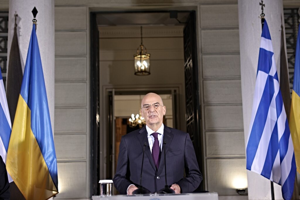 Υπουργείο Εξωτερικών, Νίκος Δένδιας, Ουκρανία.