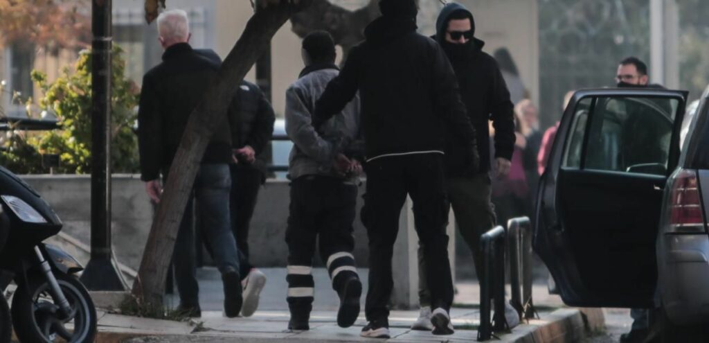 Κολωνός: Στη φυλακή άλλος ένας κατηγορούμενος για τον βιασμό της 12χρονης