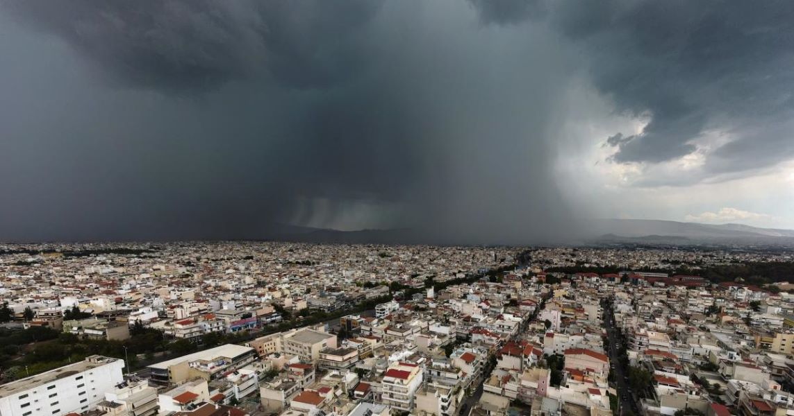 Έκτακτο δελτίο επιδείνωσης καιρού: Ισχυρές καταιγίδες από το απόγευμα - Ποιες περιοχές επηρεάζονται