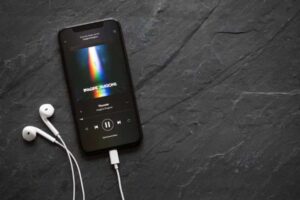 Apple: Λανσάρει νέα εφαρμογή κλασσικής μουσικής