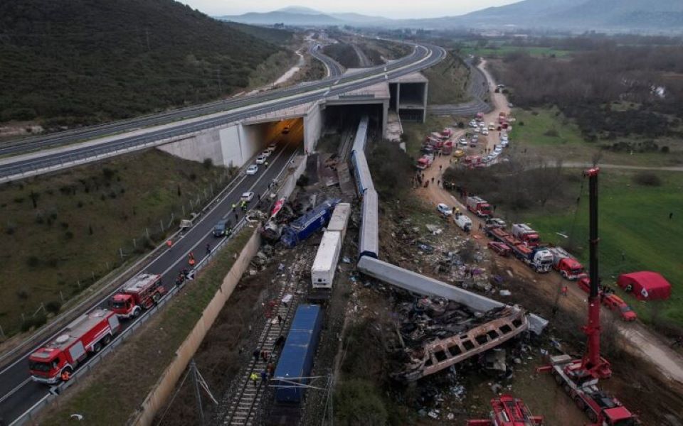 Σύγκρουση τρένων στα Τέμπη: Τριήμερο εθνικό πένθος κήρυξε ο Κυριάκος Μητσοτάκης