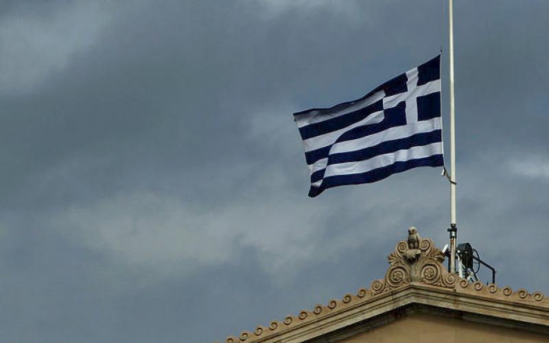 Δημοσία δαπάνη οι κηδείες των θυμάτων του σιδηροδρομικού δυστυχήματος στα Τέμπη
