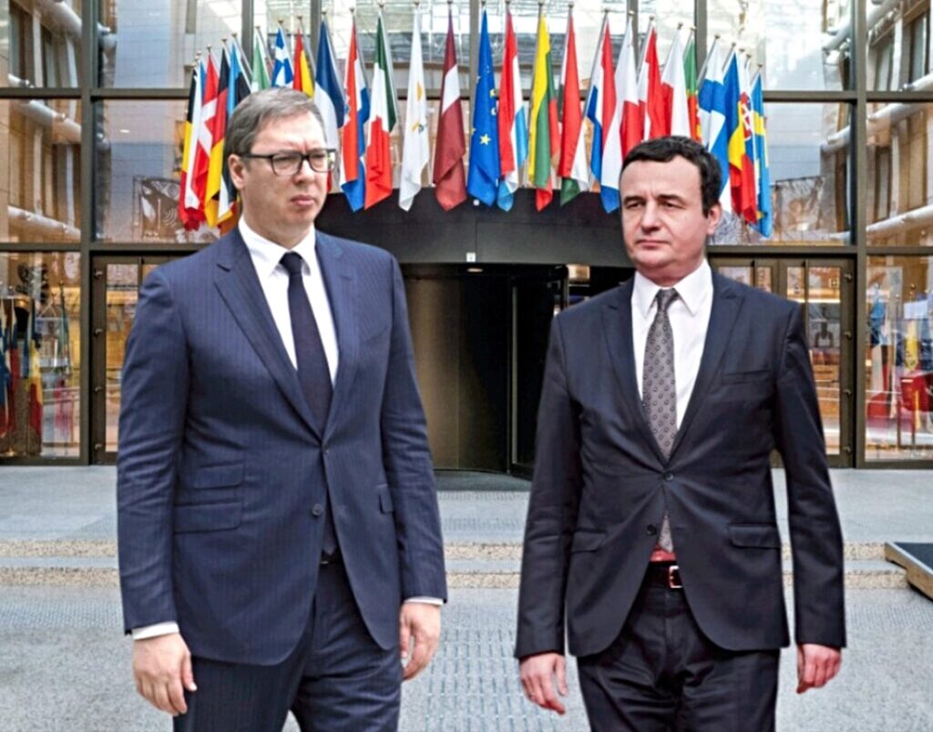 Αλεκσάνταρ Βούτσιτς, Άλμπιν Κούρτι.
