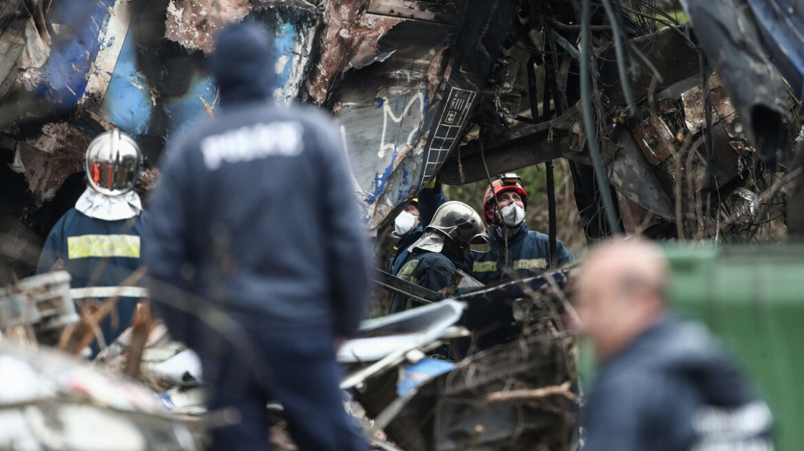Guardian: Αναλύει τη σχέση του δυστυχήματος στη Λάρισα