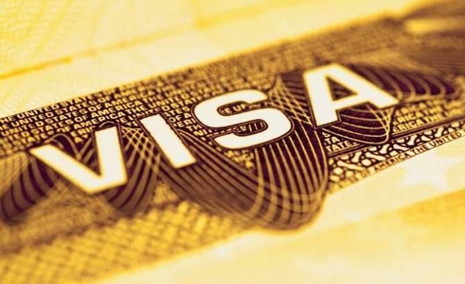 Έρχεται η ρύθμιση για την Golden Visa - Χατζηδάκης: Όριο στις 800.000 ευρώ