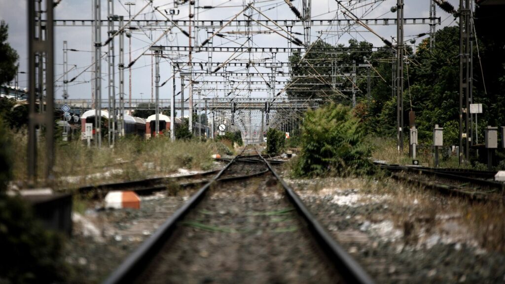 Τα προαπαιτούμενα για να ξεκινήσουν και πάλι τα δρομολόγια των τρένων