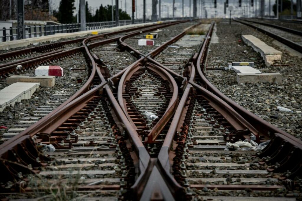Ο οδικός χάρτης για την αποκατάσταση της λειτουργίας των σιδηροδρόμων