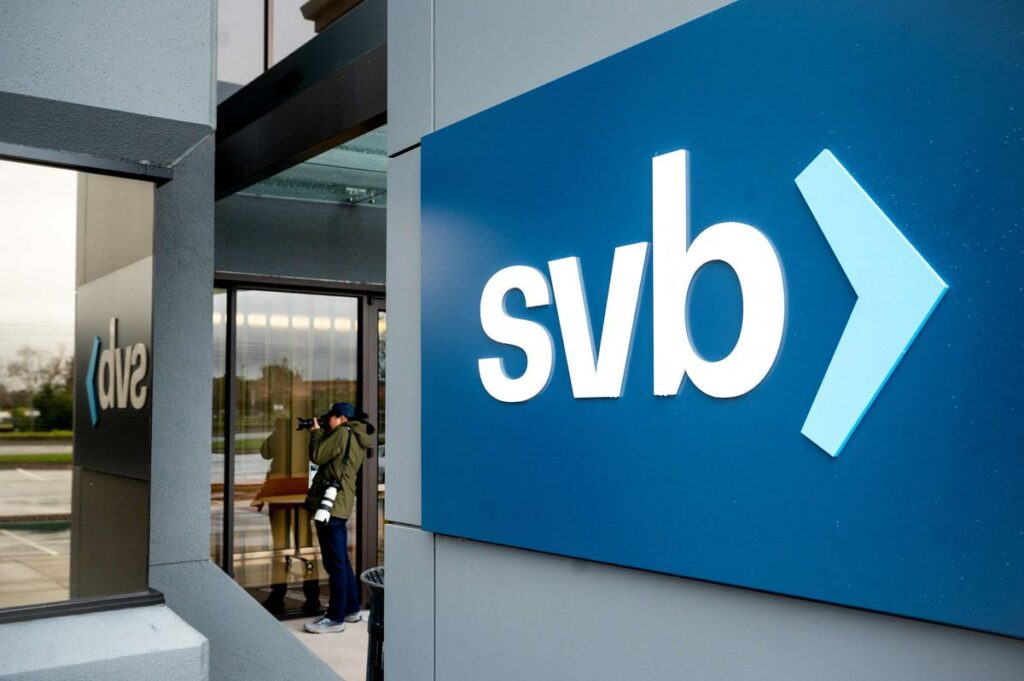 SVB: Η κατάρρευση της τράπεζας ίσως προκαλέσει ένα φαινόμενο ντόμινο