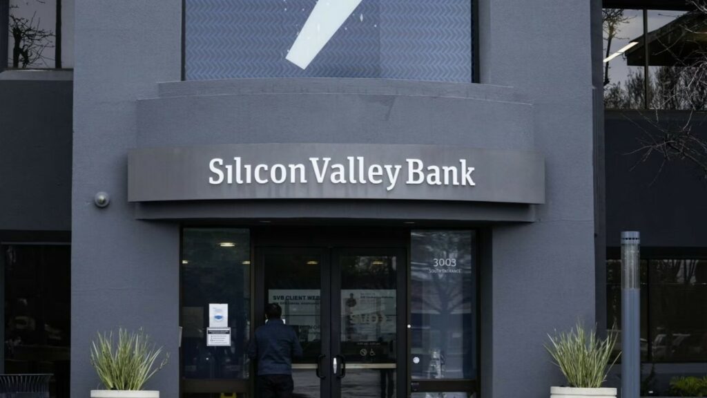 SVB: Ποιος δισεκατομμυριούχος έχασε 2,9 δισεκατομμύρια δολάρια από την περιουσία του