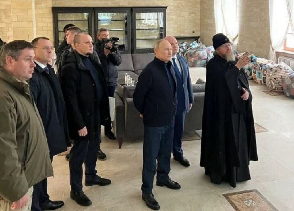 230318183614_putin-krimaia