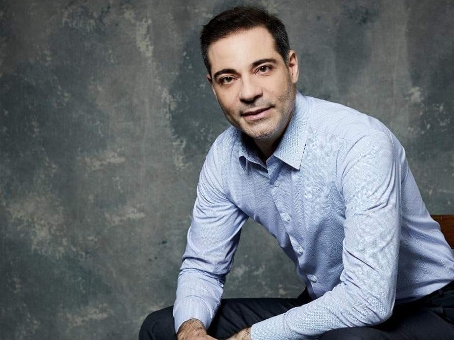 O «σερίφης» δήμαρχος Αλίμου στοχοποιεί αυθαίρετα επιχειρηματίες της περιοχής