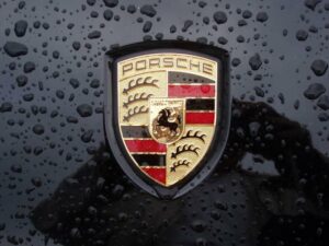 230324132058_Porsche Logo