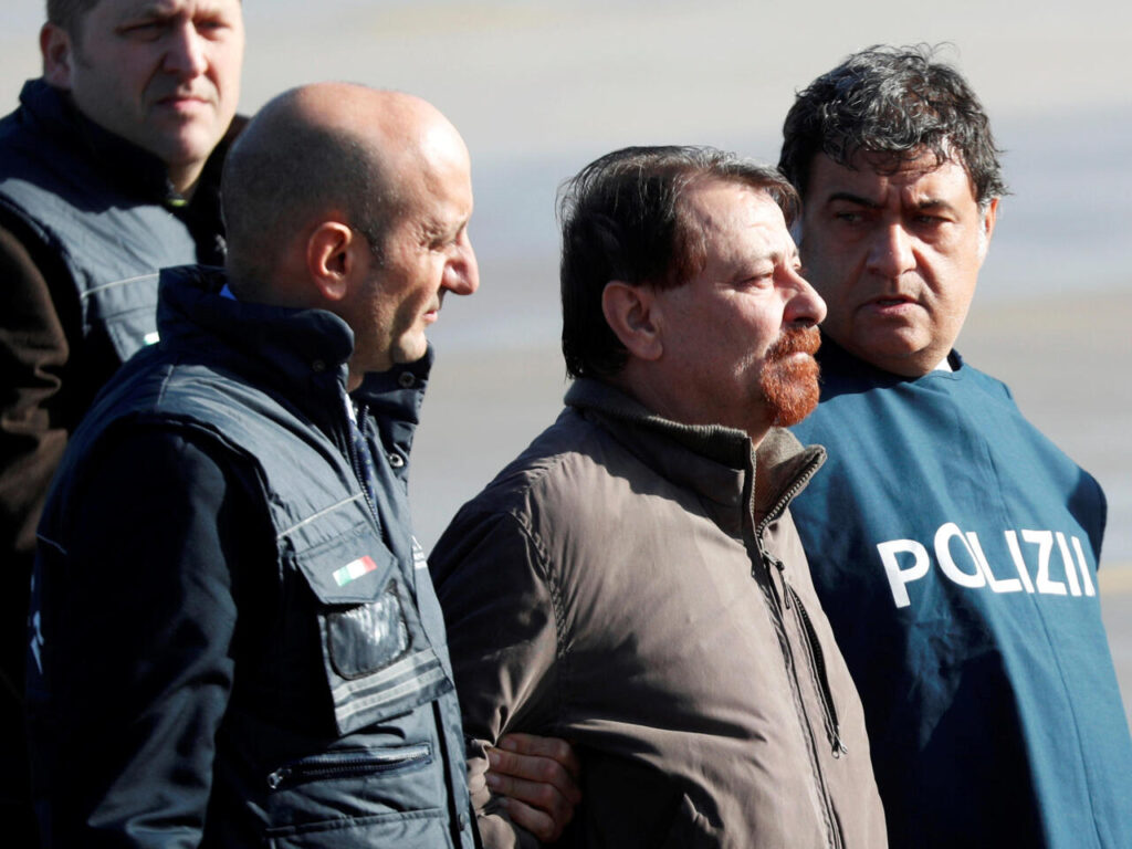 «Όχι» της Γαλλίας στην έκδοση δέκα Ιταλών πρώην τρομοκρατών