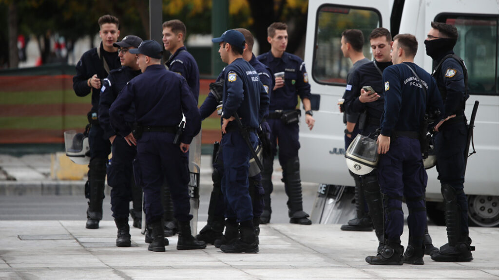 Πύργος: Πέντε συλλήψεις - Ετοίμαζαν μεγάλο «χτύπημα» στα ΕΛΤΑ
