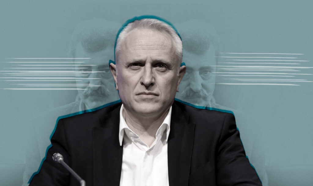 Σκανδαλολογίας συνέχεια: Πανικόβλητος ο μηχανισμός της Κουμουνδούρου από τις αποκαλύψεις για τη βίλα Ραγκούση επιχειρεί αντιπερισπασμό με τη δημοσιοποίηση δήθεν σκανδάλων στα οποία εμπλέκονται κυβερνητικά στελέχη.