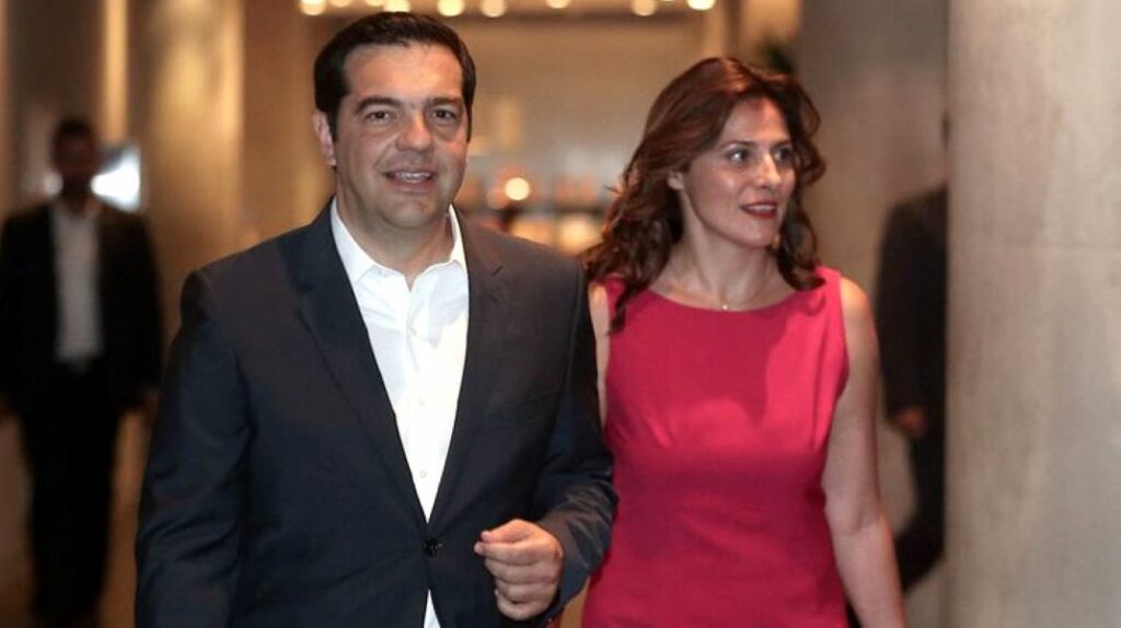 Πέθανε η μητέρα της Μπέτυς Μπαζιάνα - Ανέβαλε όλες τις συναντήσεις του ο Α. Τσίπρας