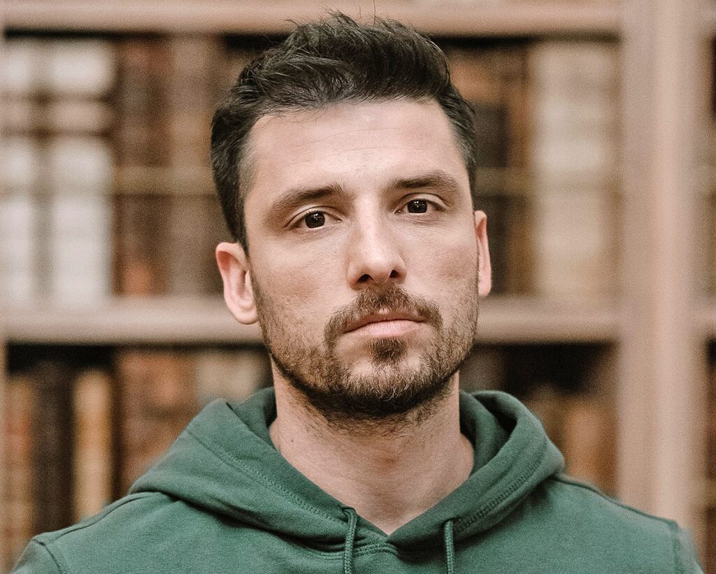 Σπύρος Χατζηαγγελάκης: Φωτογράφισε γυμνή τη Νίκη Λάμη