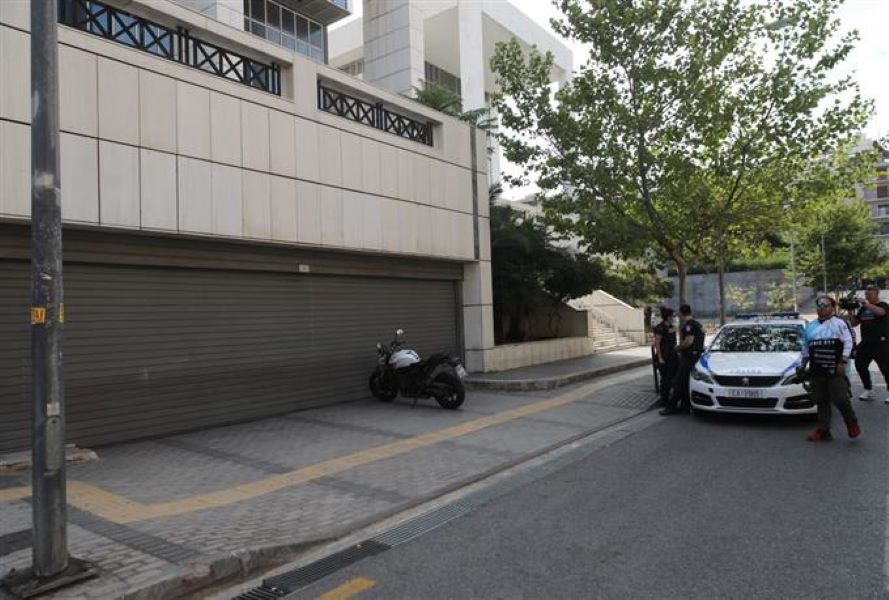 Μαχαιρώματα έξω από το Εφετείο Αθηνών όπου διεξάγεται δίκη με χούλιγκανς
