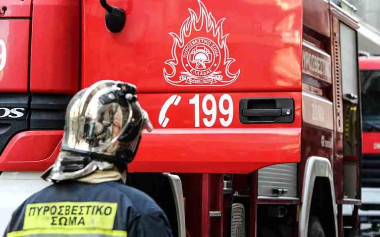 Μια ιδιαίτερα μεγάλη έκρηξη αναστάτωσε τα ξημερώματα του Σαββάτου τη Θεσσαλονίκη προκαλώντας υλικές ζημιές σε πολυκατοικία