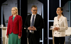 Στις κάλπες οι Φινλανδοί - «Ντέρμπι» δείχνουν οι δημοσκοπήσεις