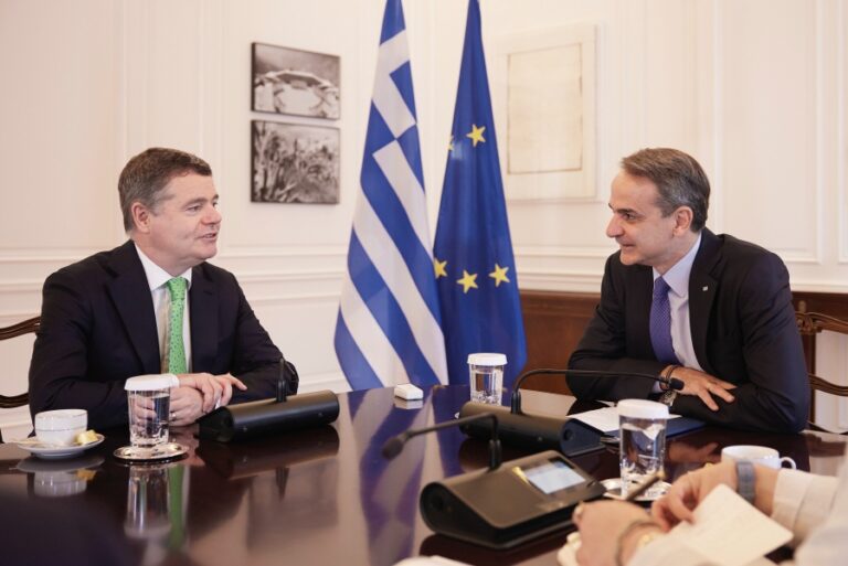 Πρόεδρος Eurogroup σε Μητσοτάκη: Συγχαρητήρια για τις επιδόσεις της ελληνικής οικονομίας