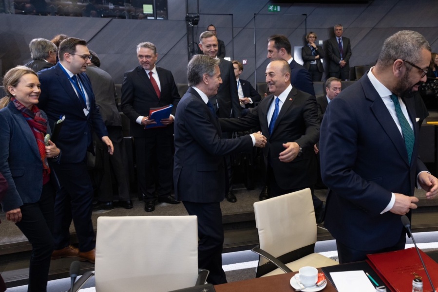 Συνάντηση Μπλίνκεν-Τσαβούσογλου στις Βρυξέλλες – Τι είπαν για ένταξης Σουηδίας στο ΝΑΤΟ και F-16