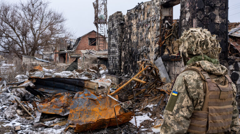 Πόλεμος στην Ουκρανία: Δύσκολη αλλά υπό έλεγχο η κατάσταση στην Μπαχμούτ, λέει το Κίεβο