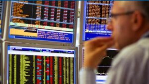 Wall Street: Συνεχίστηκαν οι πιέσεις στους δείκτες - Αρνητικός πρωταγωνιστής ο Dow