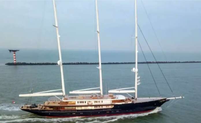 Τζεφ Μπεζος: Έτοιμο το 127μετρο «Koru» των 500 εκατ. δολαρίων