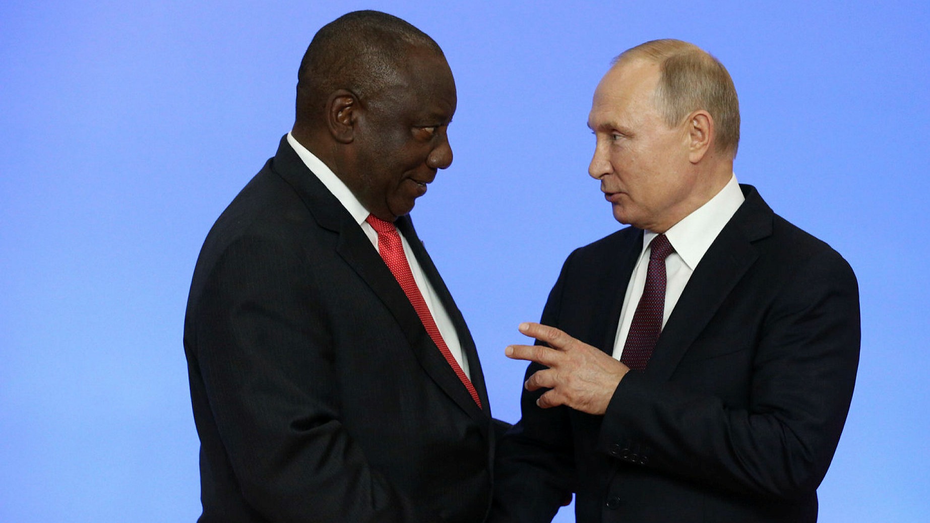 Νότια Αφρική: Το ένταλμα σύλληψης του Πούτιν απειλεί τη σύνοδο των BRICS