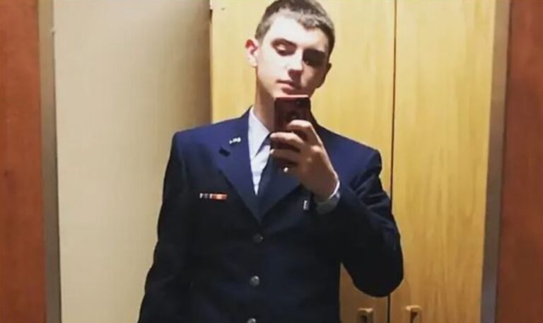 Pentagon Leaks: Ποιος είναι ο 21χρονος εθνοφρουρός που κατηγορείται για τη διαρροή εγγράφων