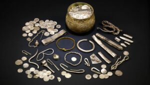 Δανία: Ανακαλύφθηκαν σπάνιοι θησαυροί των Βίκινγκ