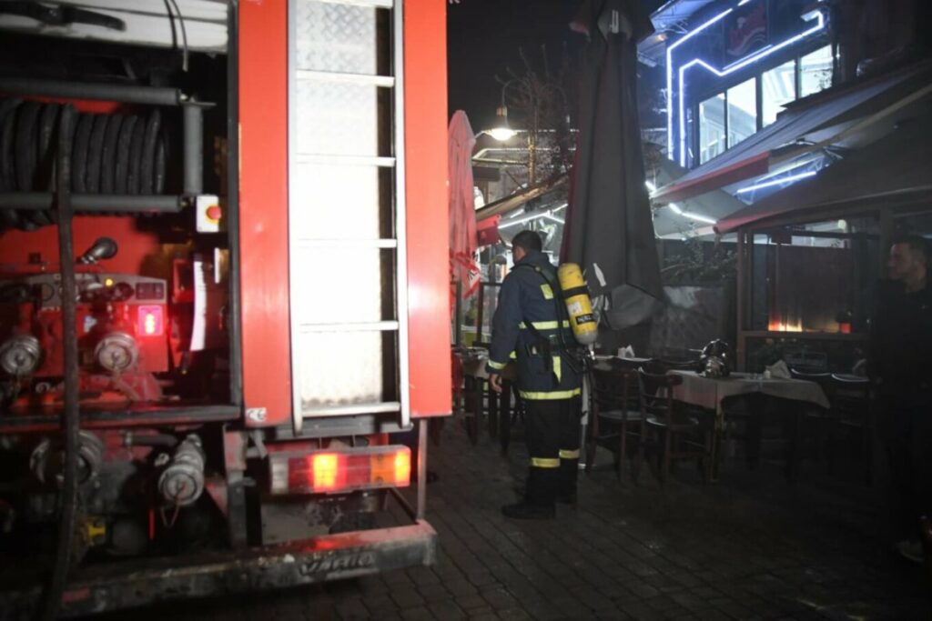 Λάρισα: Έκρηξη σε εμπορικό κατάστημα τα ξημερώματα της Κυριακής