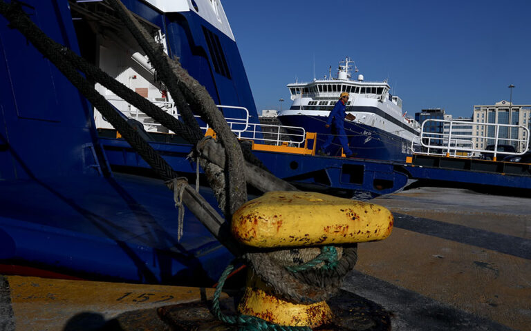 Στο πλαίσιο των εορταστικών εκδηλώσεων για την Πρωτομαγιά 2023, η Πανελλήνια Ναυτική Ομοσπονδία αποφάσισε την πραγματοποίηση 24ωρης πανελλαδικής απεργίας 
