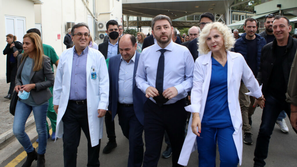 Ανδρουλάκης: «Το ΠΑΣΟΚ δημιούργησε το ΕΣΥ και έχει χρέος να το αναγεννήσει»