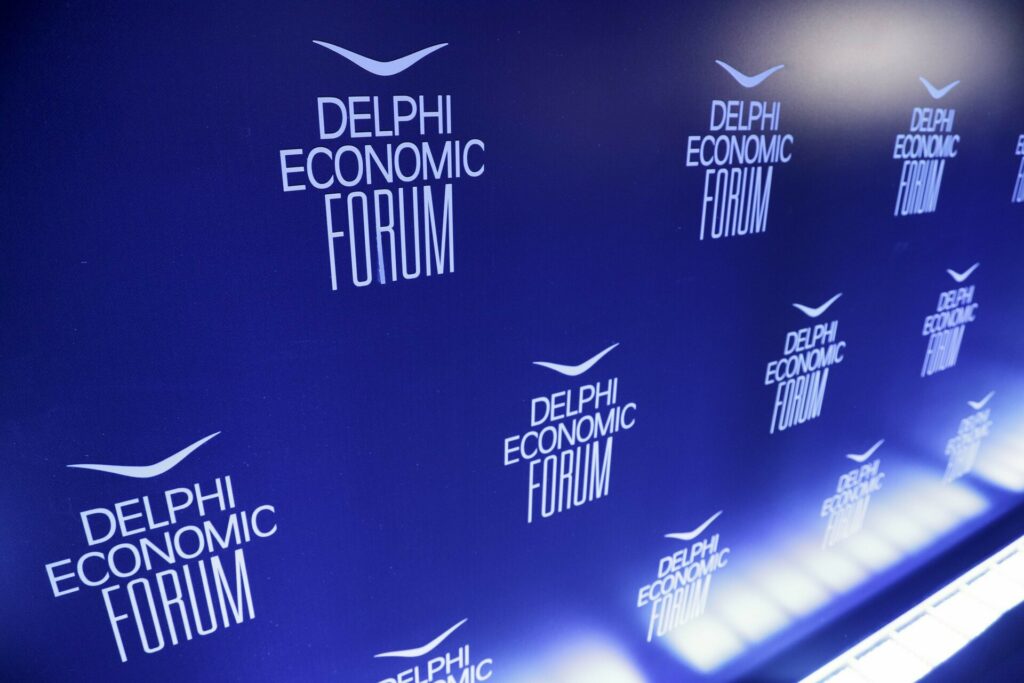 Ανάπτυξη 2% φέτος για την Ελλάδα «βλέπει» το Φόρουμ των Δελφών