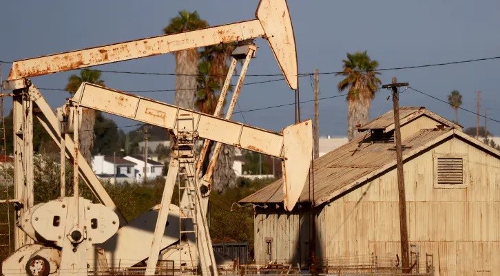 230427165440_oil