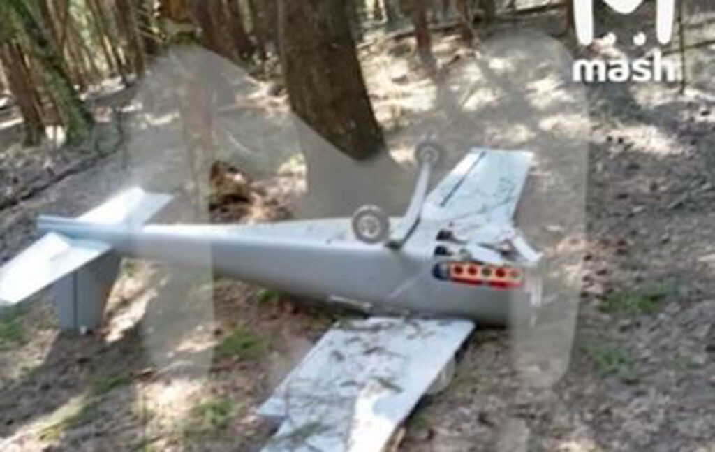 230428084332_drones