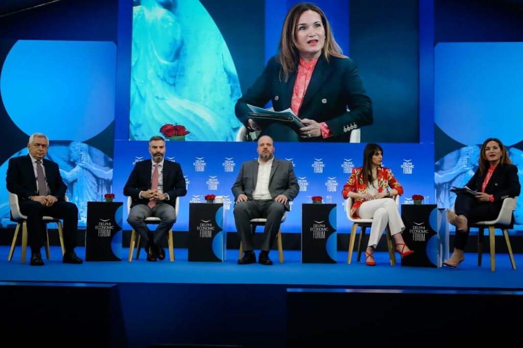 Delphi Forum: Ζητούμενο η περαιτέρω ψηφιοποίηση και οι δεξιότητες στο νέο Δημόσιο